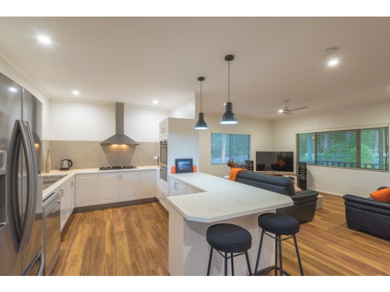 55 Summit Road, Pomona QLD 4568