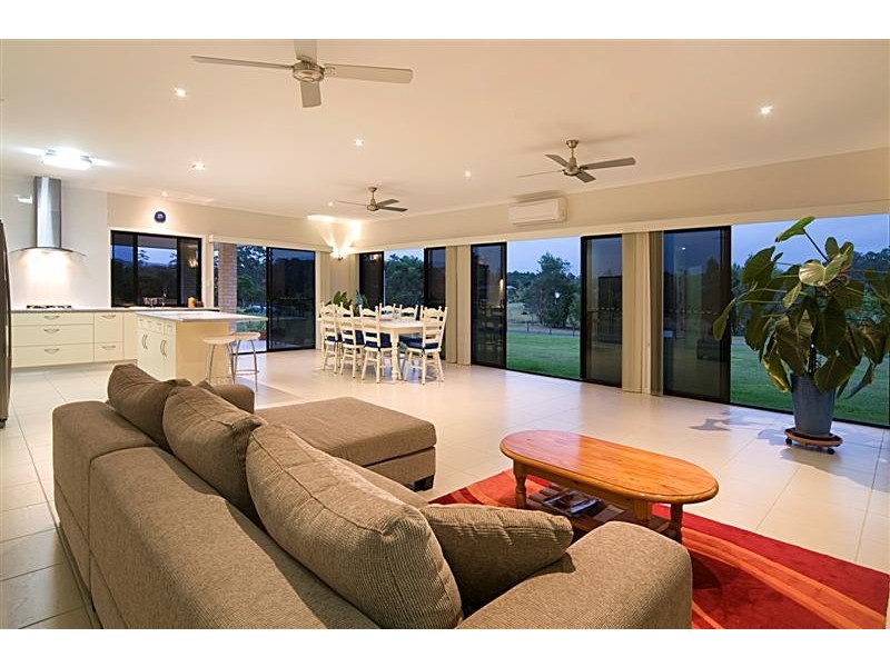 5 Woollahra Ct, Pomona QLD 4568