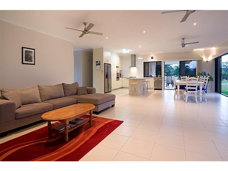 5 Woollahra Ct, Pomona QLD 4568