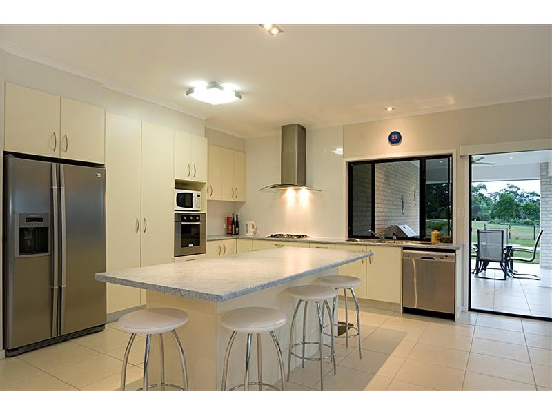 5 Woollahra Ct, Pomona QLD 4568