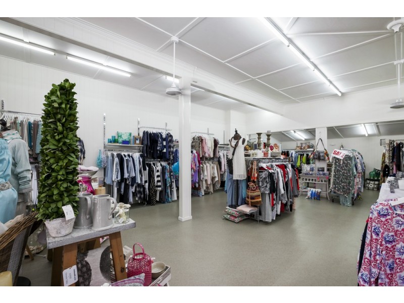 84 Memorial Dr, Eumundi QLD 4562