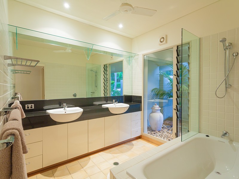 140 Valley Dr, Doonan QLD 4562