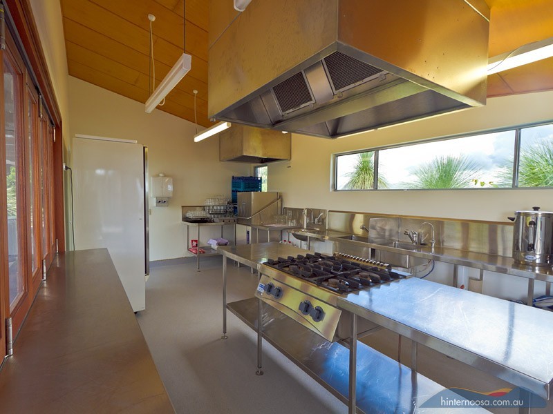 111 Lukes Rd, Cooroy Mountain QLD 4563