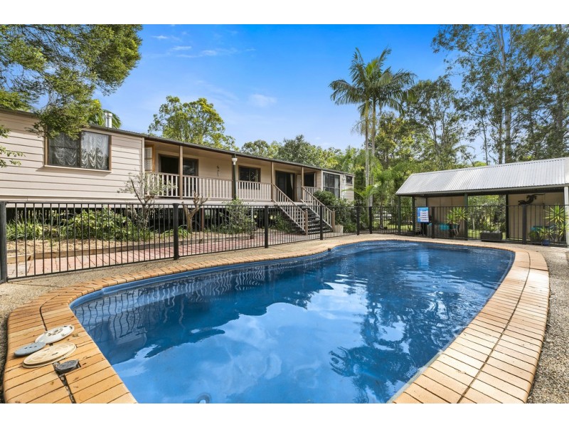 97 Poulsen Road, Carters Ridge QLD 4563