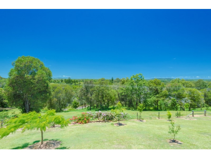54 Magpie Lane, Black Mountain QLD 4563