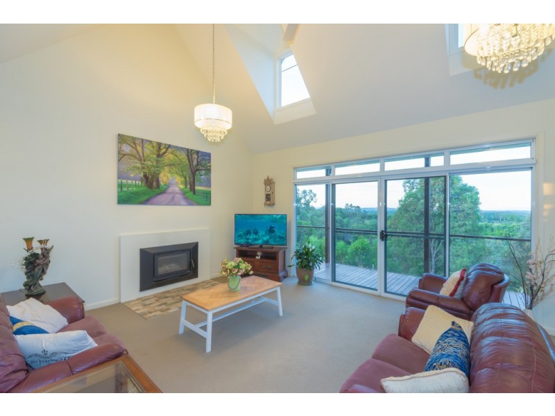 54 Magpie Lane, Black Mountain QLD 4563