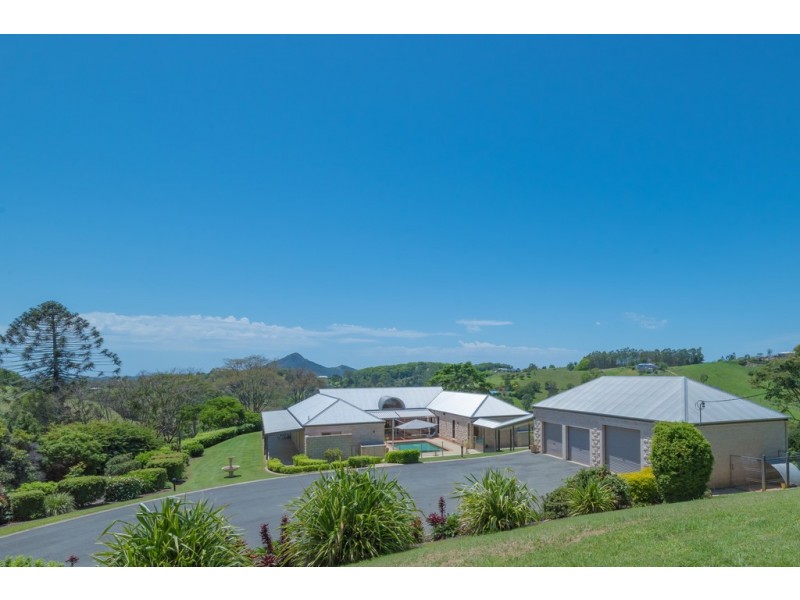 304 Cooroy Belli Creek Rd, Cooroy QLD 4563