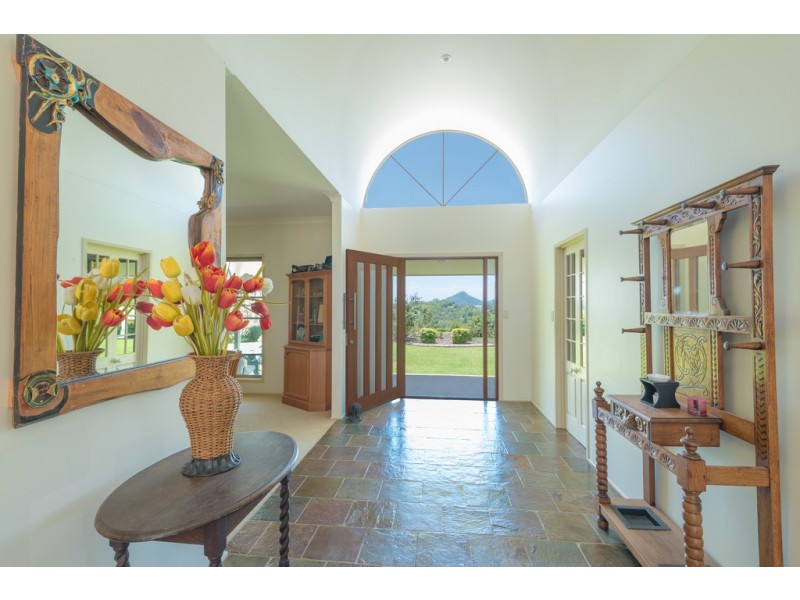 304 Cooroy Belli Creek Rd, Cooroy QLD 4563