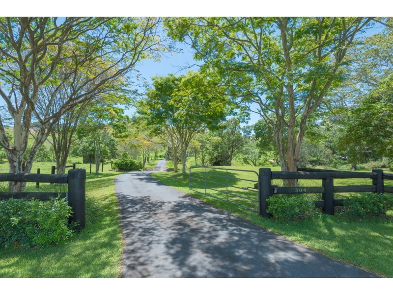304 Cooroy Belli Creek Rd, Cooroy QLD 4563