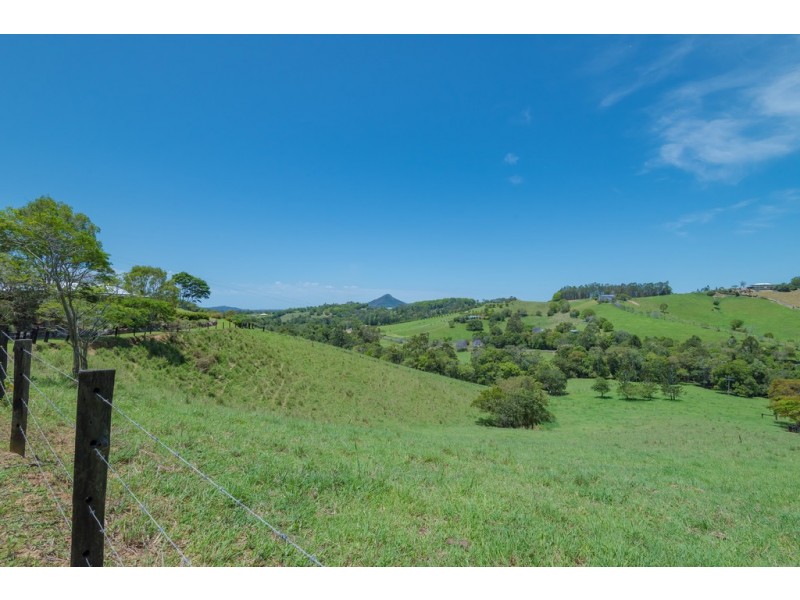 304 Cooroy Belli Creek Rd, Cooroy QLD 4563