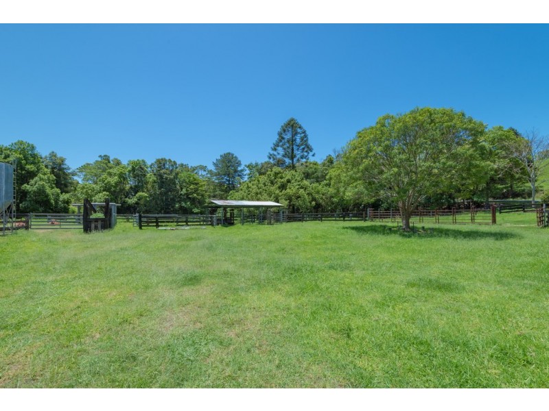 304 Cooroy Belli Creek Rd, Cooroy QLD 4563