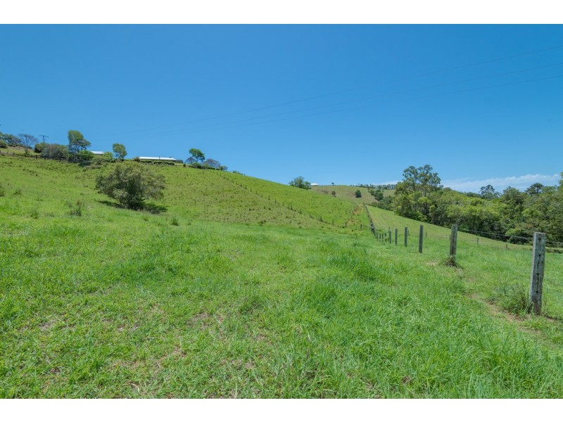 304 Cooroy Belli Creek Rd, Cooroy QLD 4563