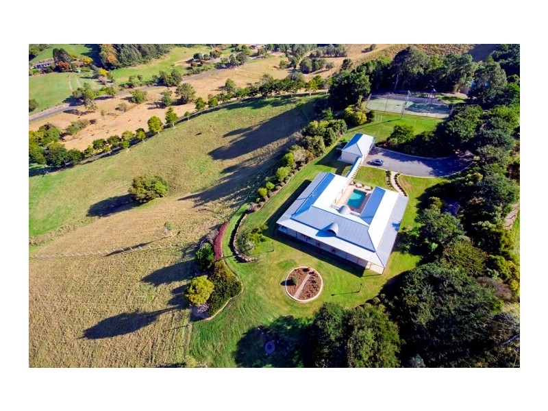 304 Cooroy Belli Creek Rd, Cooroy QLD 4563