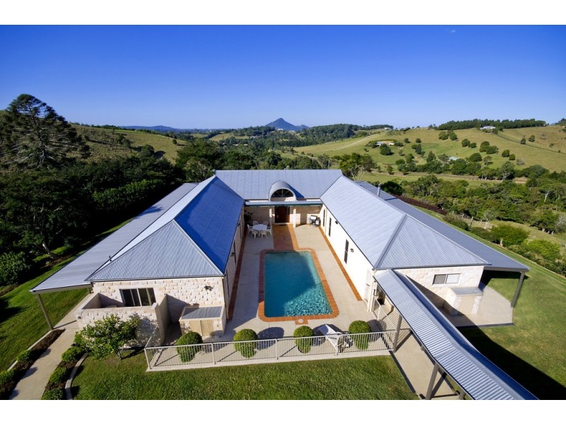 304 Cooroy Belli Creek Rd, Cooroy QLD 4563