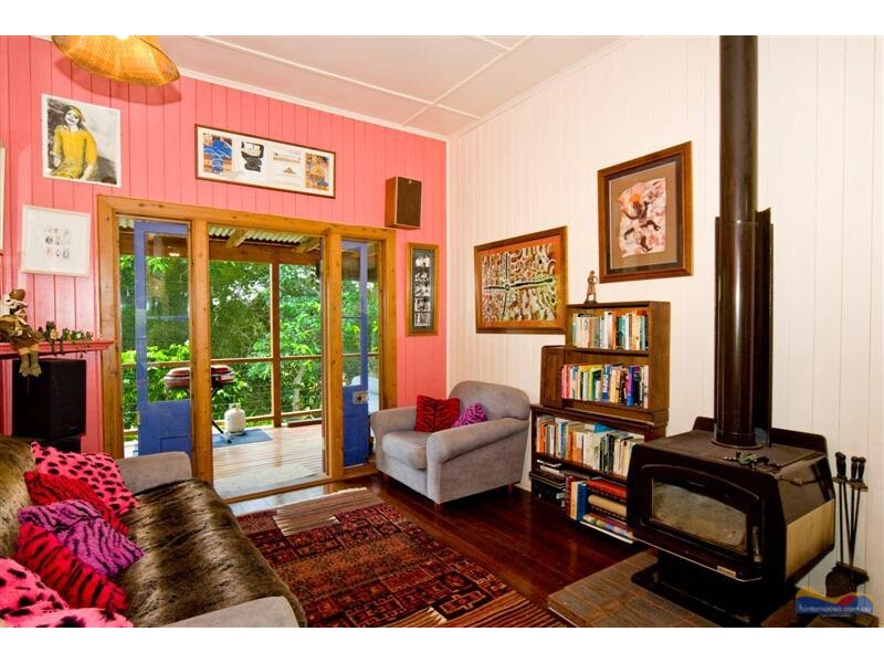 1193 Pomona-Kin Kin Rd, Kin Kin QLD 4571