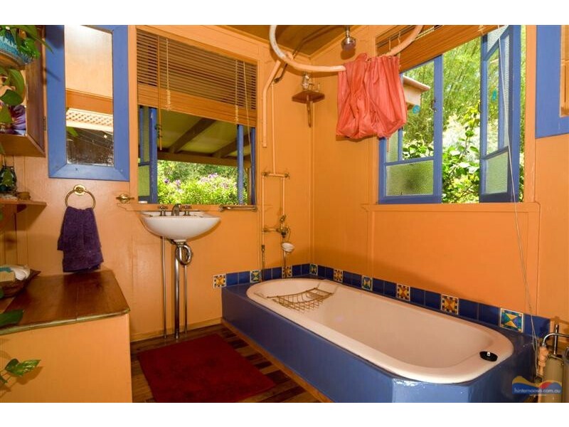 1193 Pomona-Kin Kin Rd, Kin Kin QLD 4571