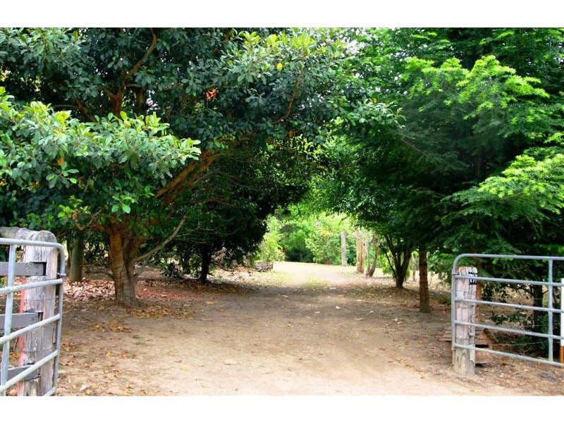 797 Pomona Kin Kin Rd, Kin Kin QLD 4571