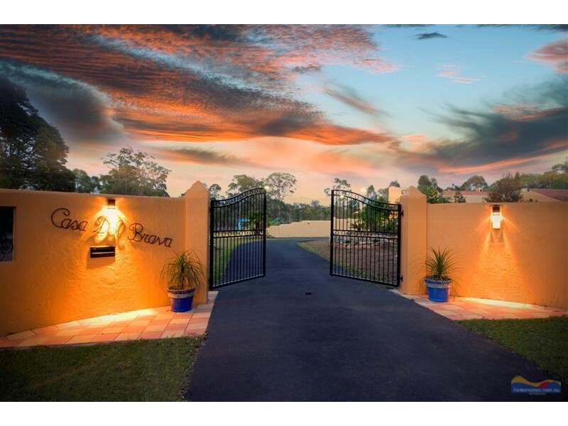 274 Illoura Drive, Cooroibah QLD 4565