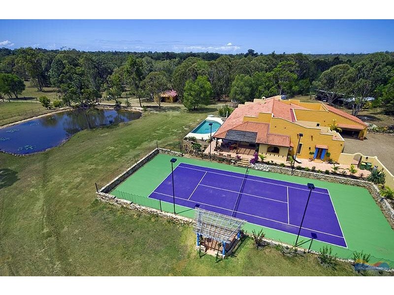 274 Illoura Drive, Cooroibah QLD 4565