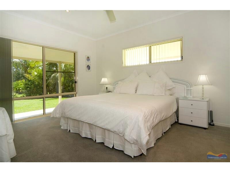 9 Elandra Tce, Pomona QLD 4568