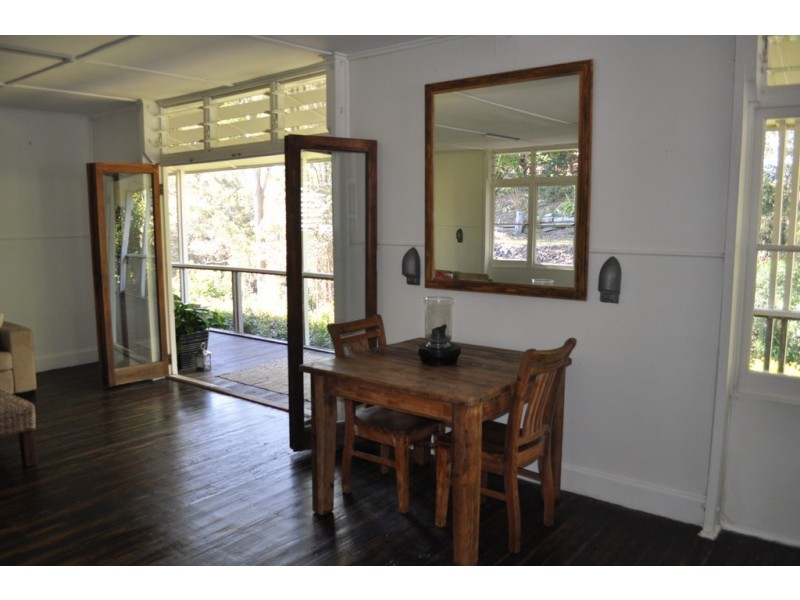 33 Gwandalan Rd, Lake Macdonald QLD 4563