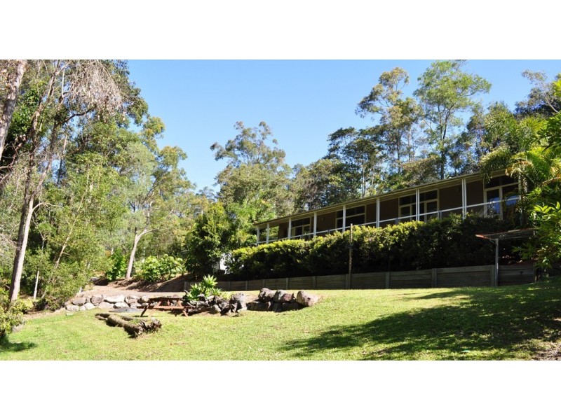 33 Gwandalan Rd, Lake Macdonald QLD 4563