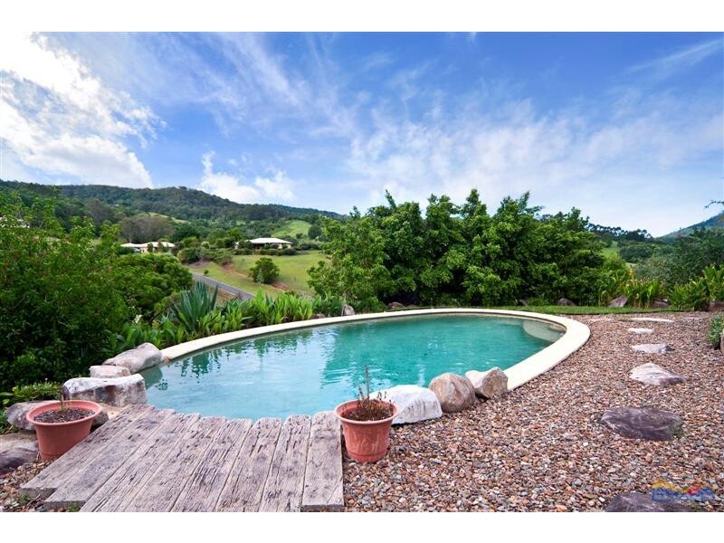 30 Risley Crt, Cooran QLD 4569