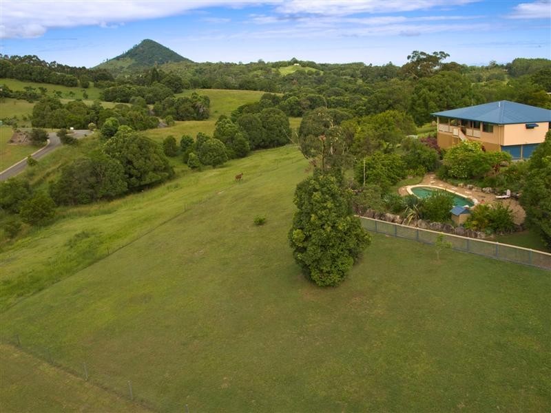 30 Risley Crt, Cooran QLD 4569