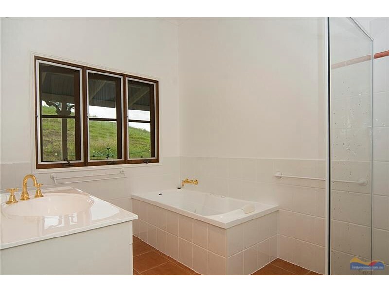 35 Flindersia Drive, Traveston QLD 4570