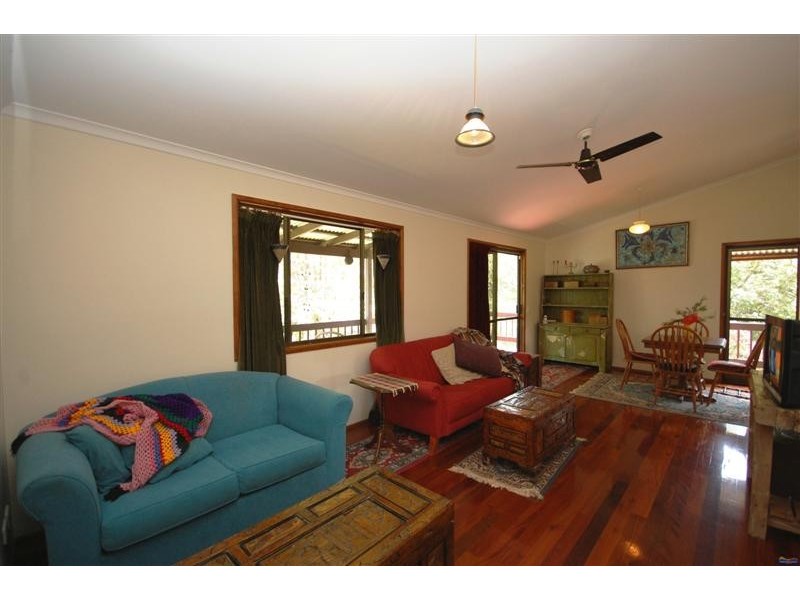 365 Coles Creek Road, Cooran QLD 4569