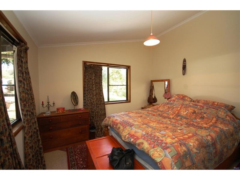 365 Coles Creek Road, Cooran QLD 4569
