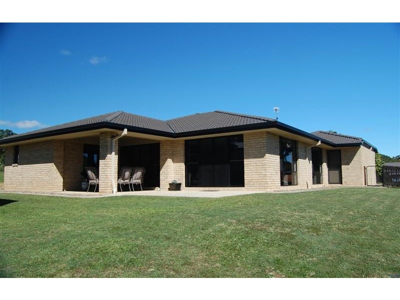 15 Tanderra Drive, Cooran QLD 4569