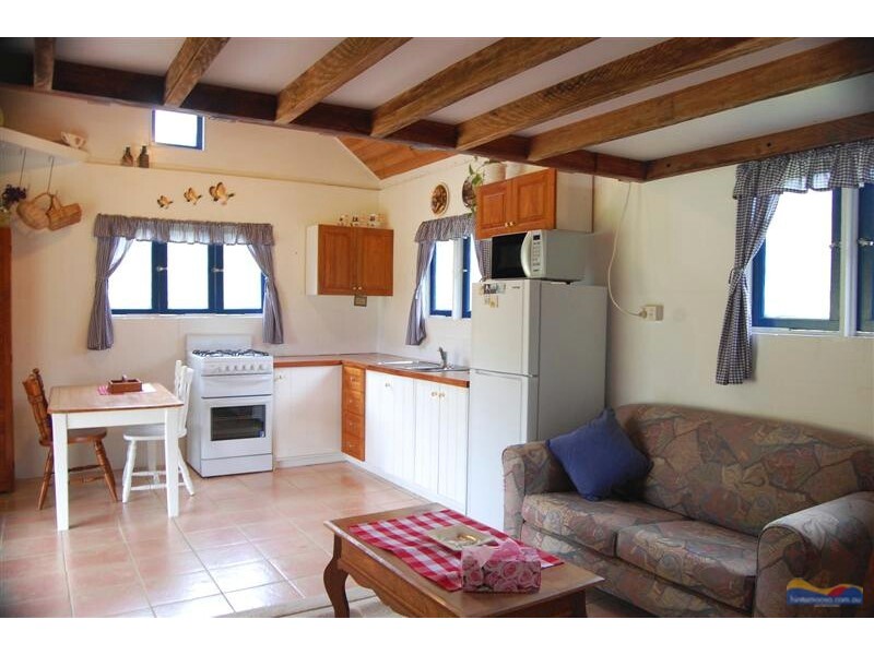 111 Tablelands Rd, Cooran QLD 4569