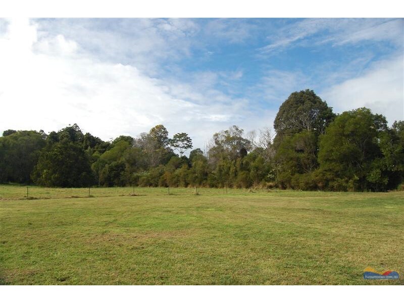 111 Tablelands Rd, Cooran QLD 4569