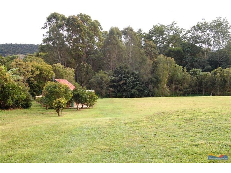 111 Tablelands Rd, Cooran QLD 4569
