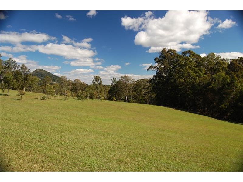 6 Wallaby Lane, Tinbeerwah QLD 4563