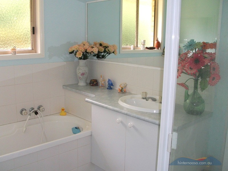 2A Queen St, Cooran QLD 4569