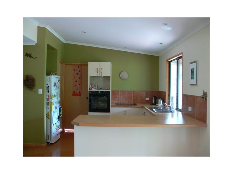 23 Tablelands Rd, Cooran QLD 4569