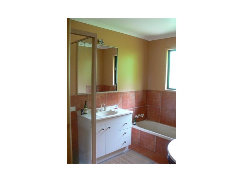 23 Tablelands Rd, Cooran QLD 4569