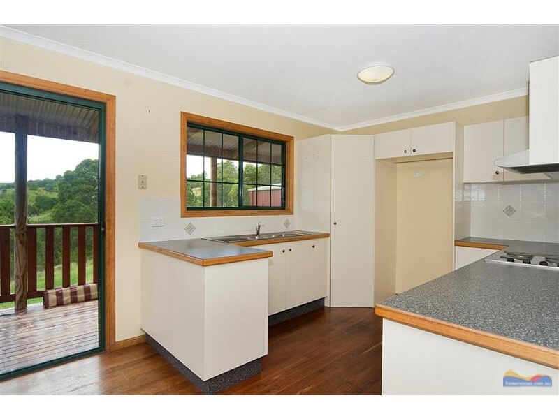 133 Lehman Rd, Traveston QLD 4570