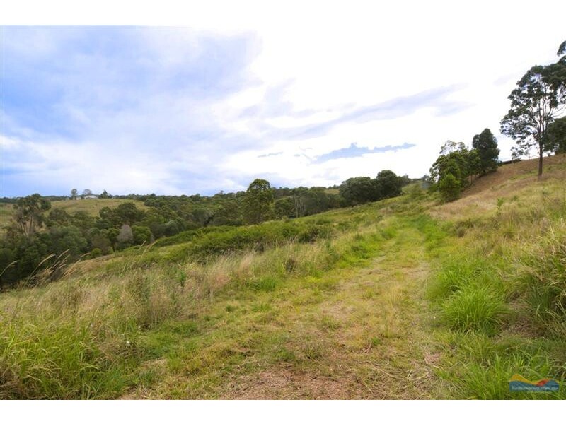 133 Lehman Rd, Traveston QLD 4570