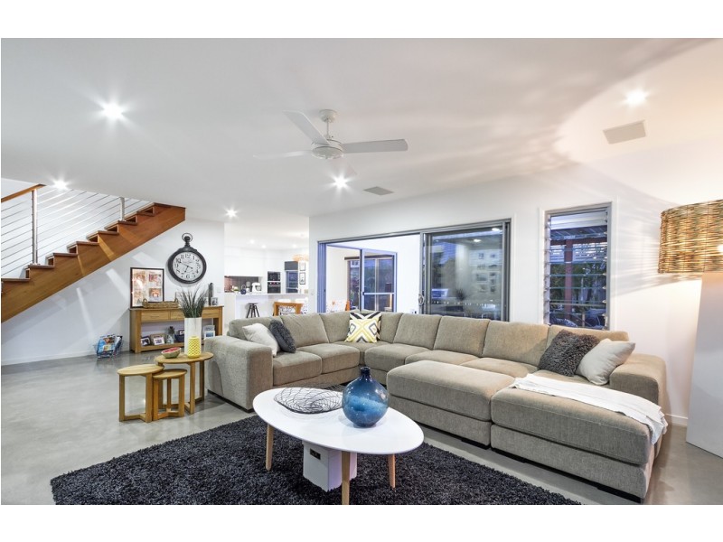 6 Viv Hull Ave, Eumundi QLD 4562