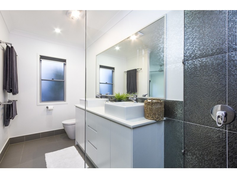 6 Viv Hull Ave, Eumundi QLD 4562