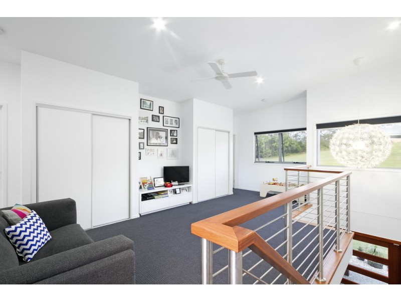 6 Viv Hull Ave, Eumundi QLD 4562