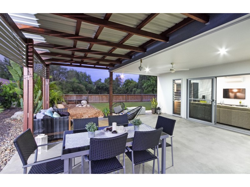 6 Viv Hull Ave, Eumundi QLD 4562