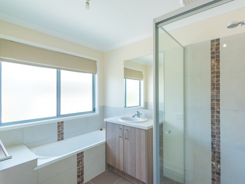 10 Viv Hull Ave, Eumundi QLD 4562