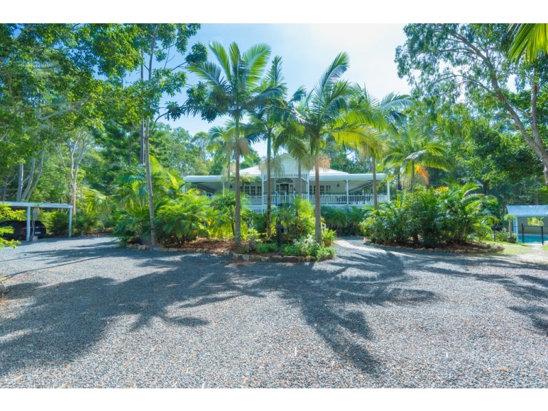 37 Kimbah Ct, Cooroibah QLD 4565