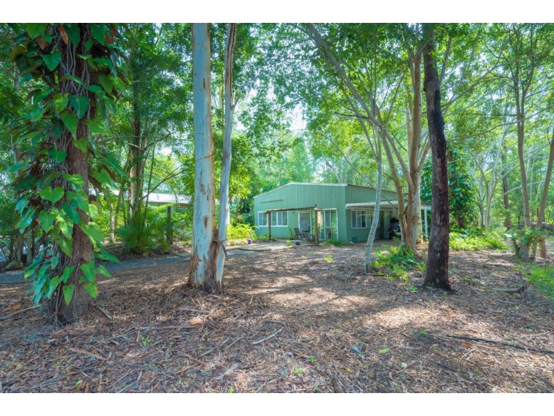 37 Kimbah Ct, Cooroibah QLD 4565