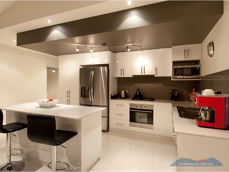 8 Straker Dr, Cooroy QLD 4563