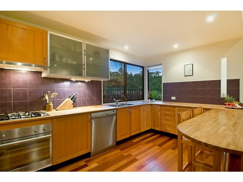 33 White Wood Court, Cooroy QLD 4563